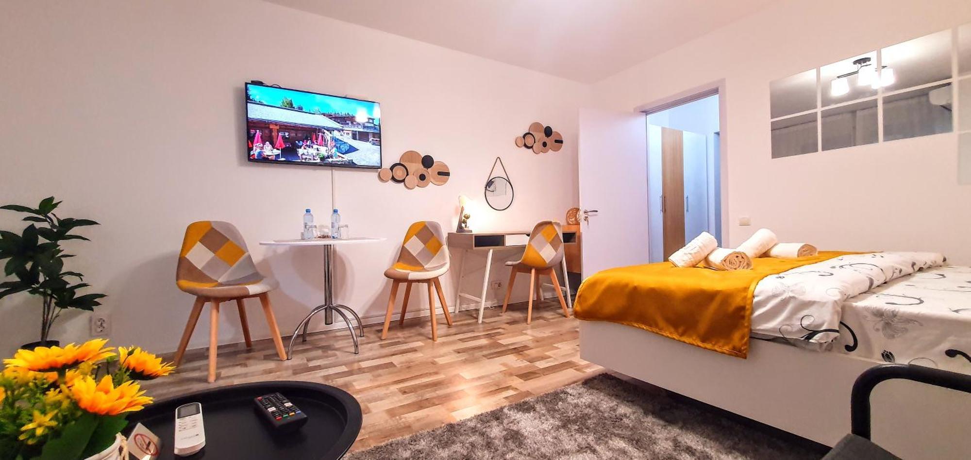 The Yellow King - Luxurious Apartment Bucarest Esterno foto