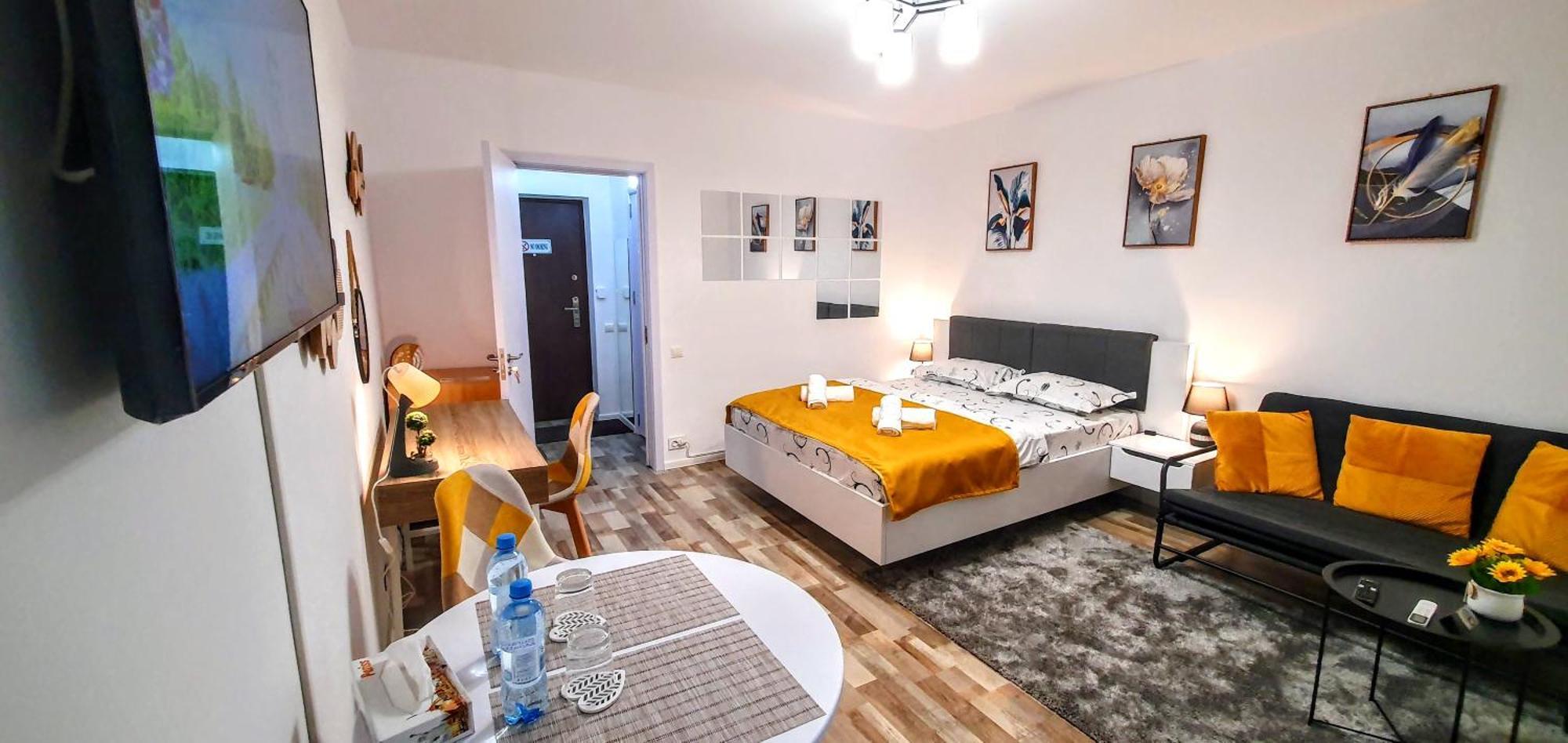 The Yellow King - Luxurious Apartment Bucarest Esterno foto